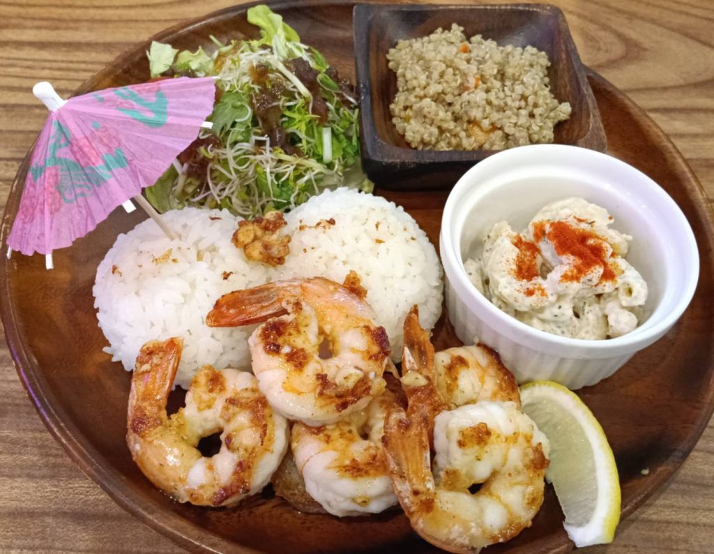 海を眺めてアロハ気分！大山町の「Hawaiian Cafe BIG WAVE」で至福の